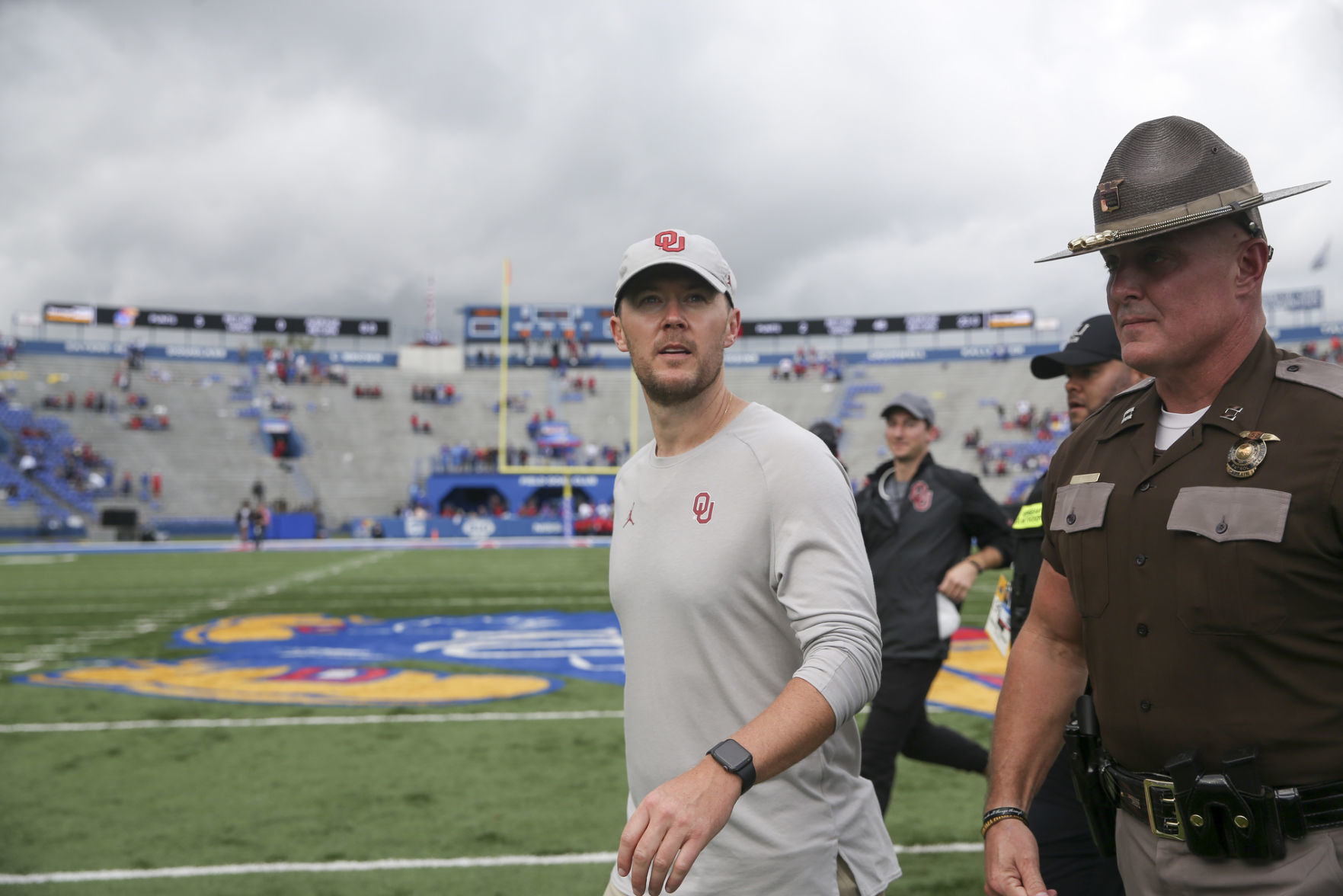 Oklahoma Sooners vs Kansas Jayhawks